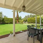 Villa Stone Near Long Beach&kusadasi Shopping Mall *