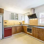 Villa Stone Near Long Beach&kusadasi Shopping Mall *
