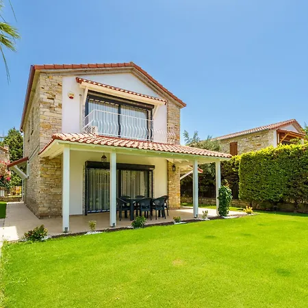 Villa Stone Near Long & Shopping Mall Kusadasi